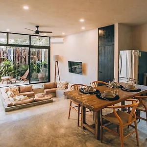  Villa Round Luxury Jungle Priv Pool-concierge 4a